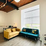 Chic Mill Apt With Canal Views