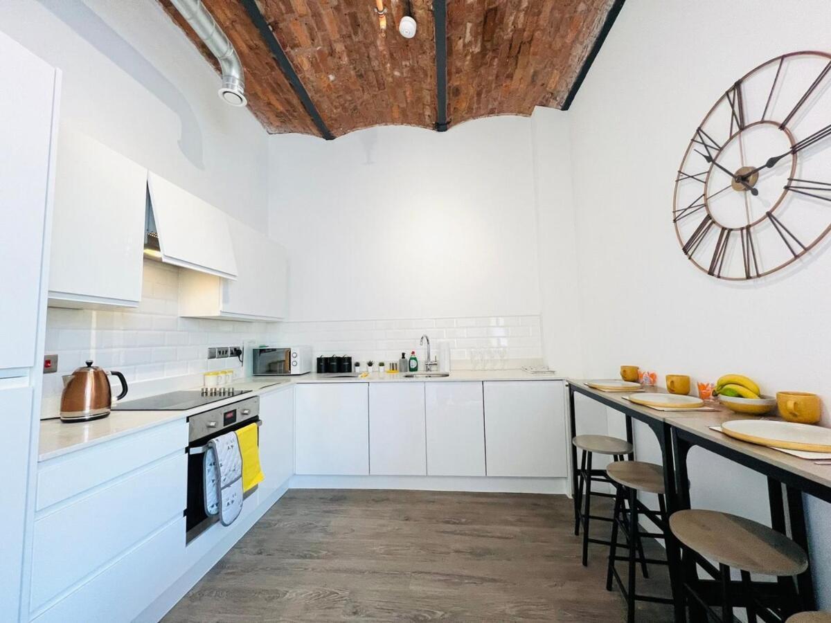 Chic Mill With Canal Views *