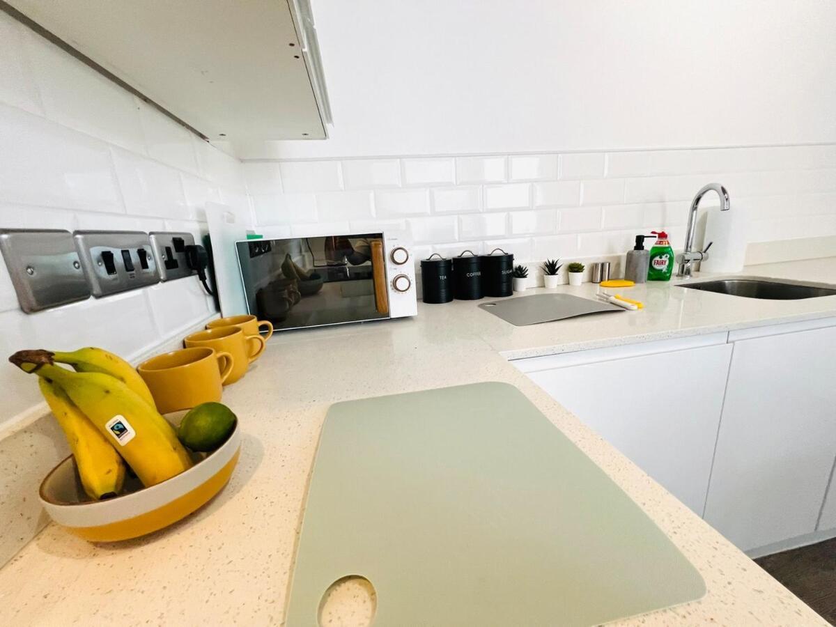 Chic Mill With Canal Views * Manchester